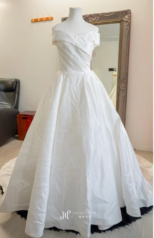 皇后镇服装参考