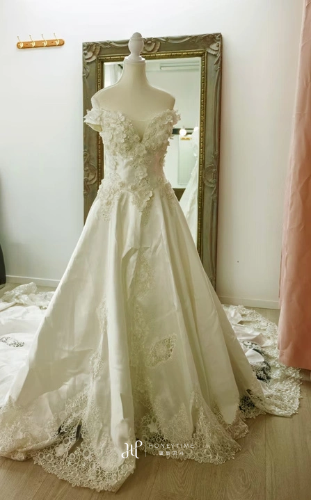 皇后镇服装参考