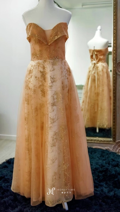 皇后镇服装参考