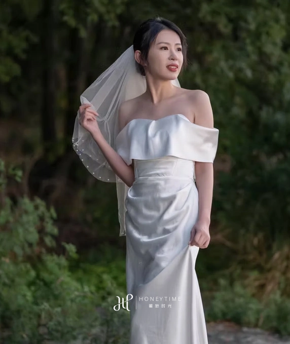 皇后镇服装参考