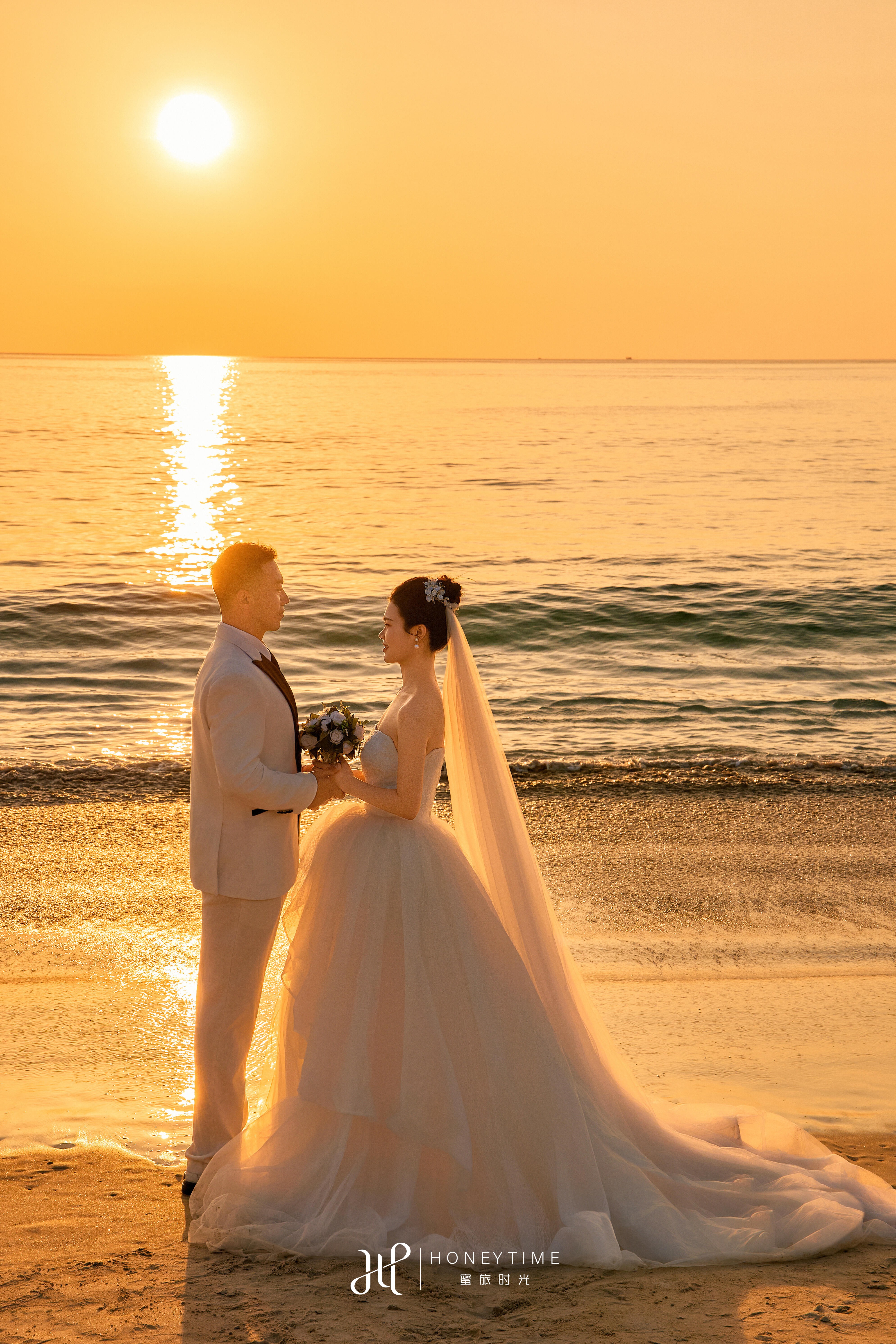 普吉岛沙滩日落景