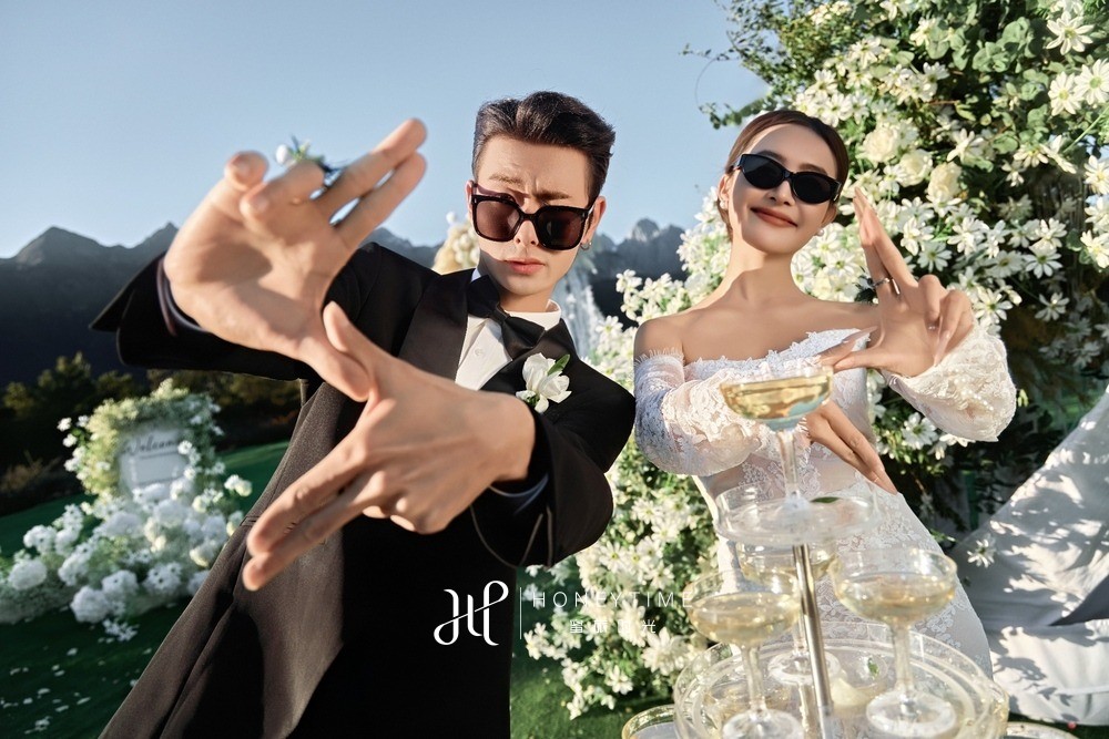 山下婚礼(搭建及彩烟收费)